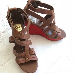 Dolce Vita brown leather wedges with red accent